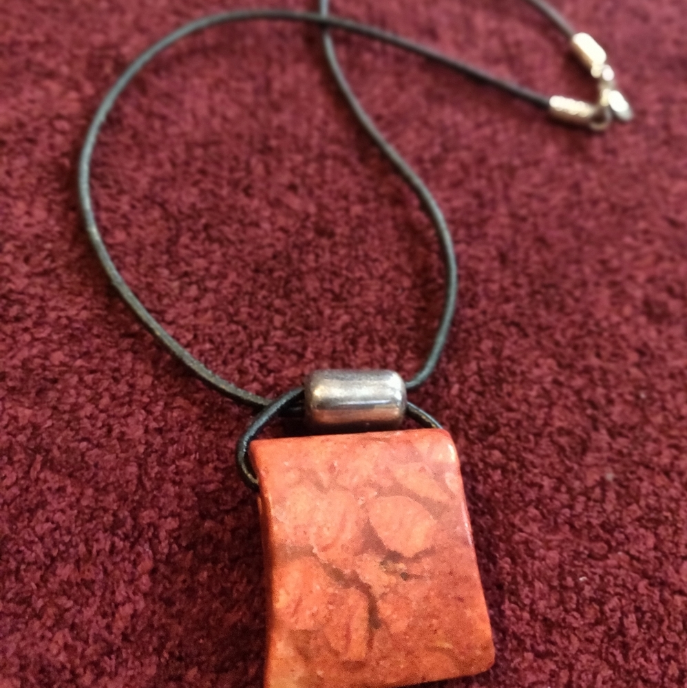 Woman's necklace